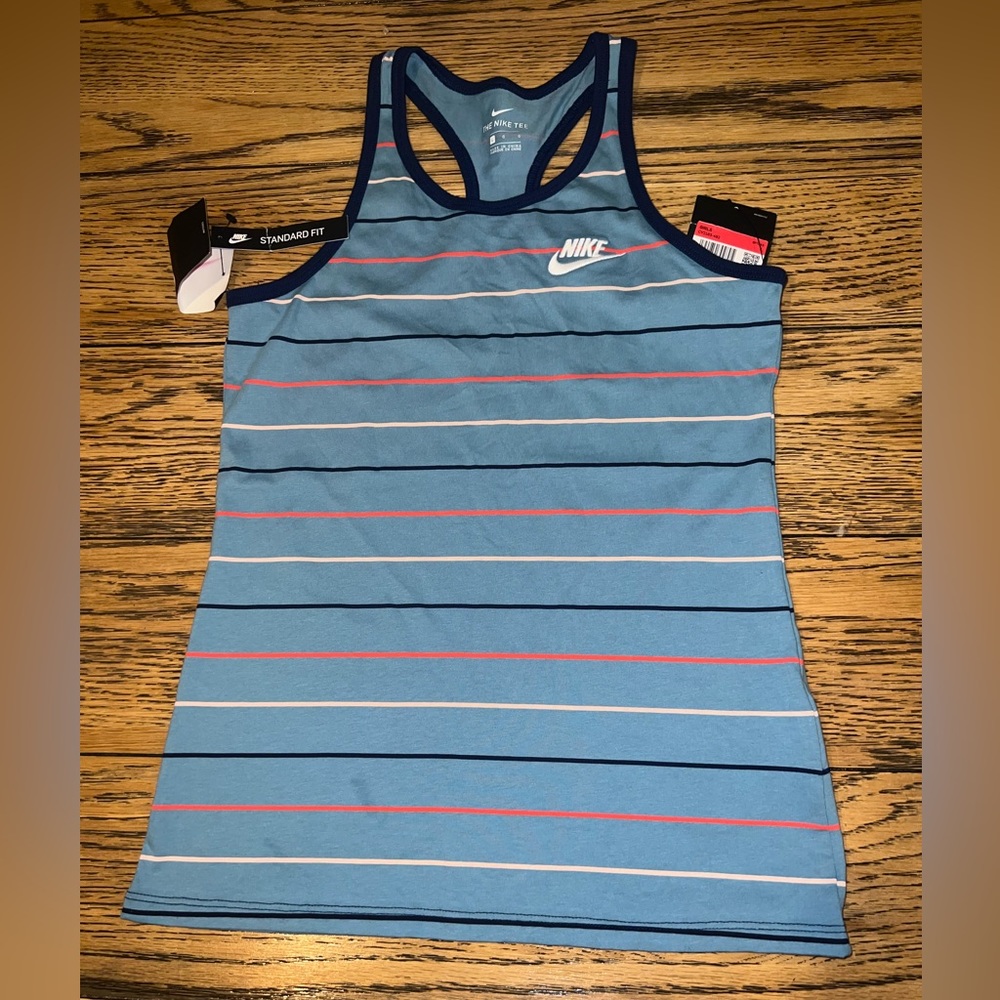 NWT Girls LARGE Nike tank